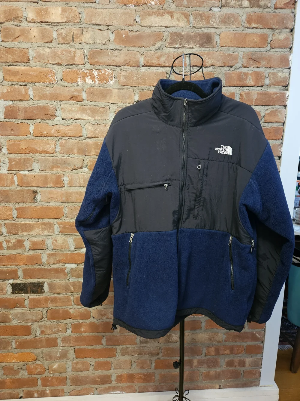 The North Face Men's Two-Tone Polartec 6 Pocket  Navy and Black Fleece Jacket
